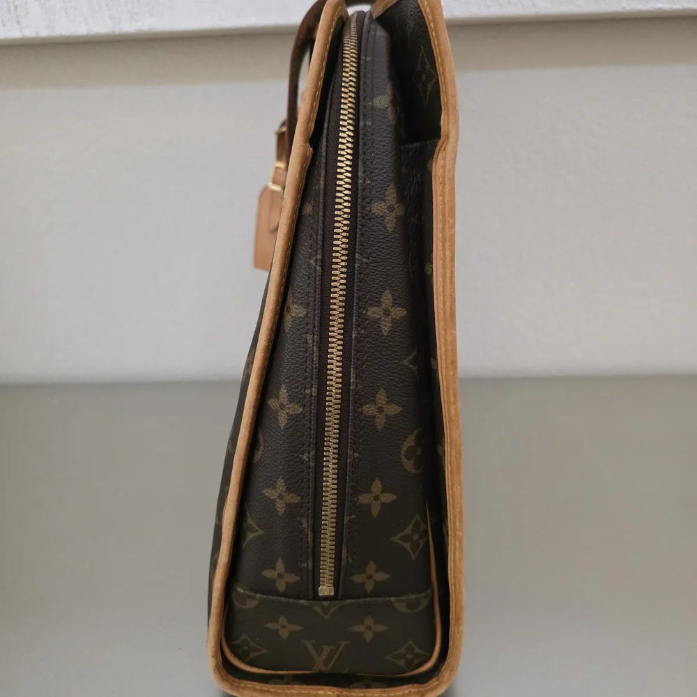 *VERY RARE** Louis Vuitton Monogram Rivoli Briefcase / Tote / Satchel - Picture 4 of 16
